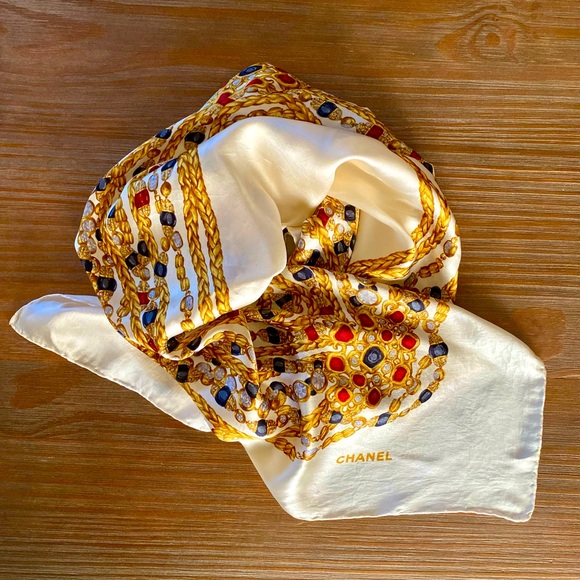 Vintage CHANEL Silk Scarf - Picture 4 of 8